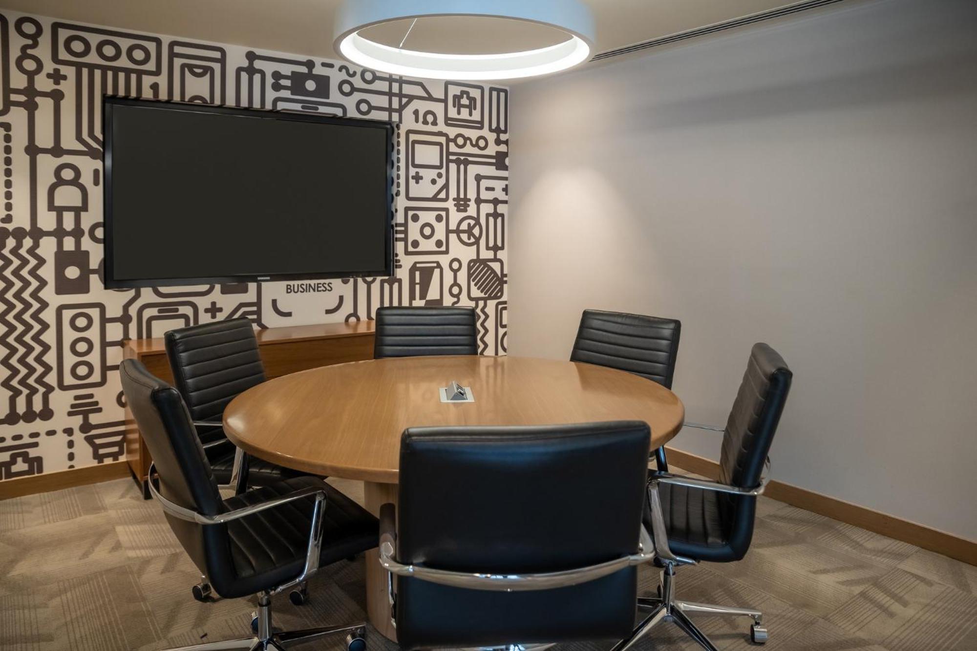Fiesta Americana Viaducto Aeropuerto Μεξικό Εξωτερικό φωτογραφία A meeting room at the headquarters of the Wikimedia Foundation